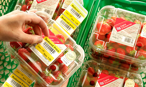 Bước 1: Kiểm Tra Thực Phẩm Trước Khi Chế Biến